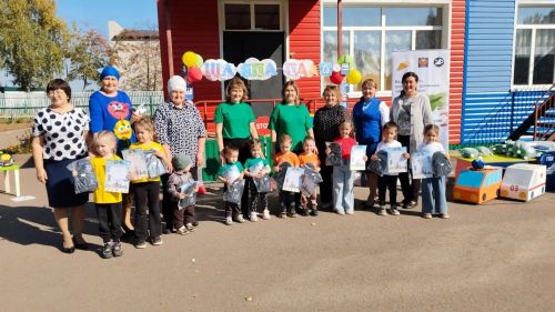 «Ромашка» балалар бакчасында үзенчәлекле эшләпәләр бәйгесе узды