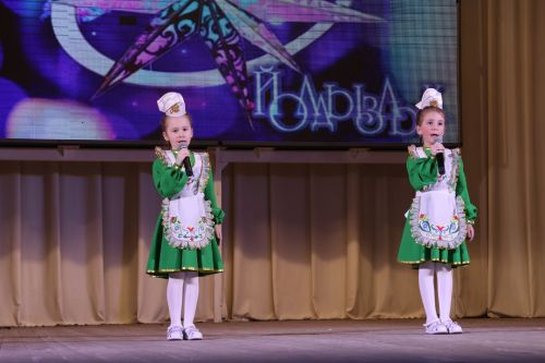 «Йолдызлык – 2026»: Балалар бакчалары гала-концертыннан безнең репортаж