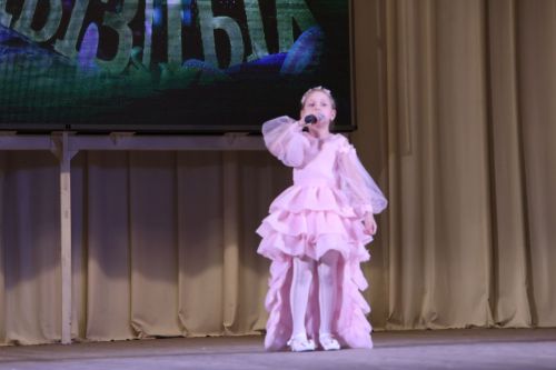 «Йолдызлык – 2026»: Балалар бакчалары гала-концертыннан безнең репортаж
