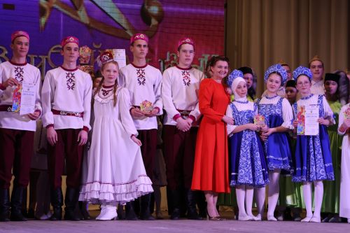 «Йолдызлык-2026»: Актаныш районы мәктәп укучыларының гала-концертыннан безнең репортаж