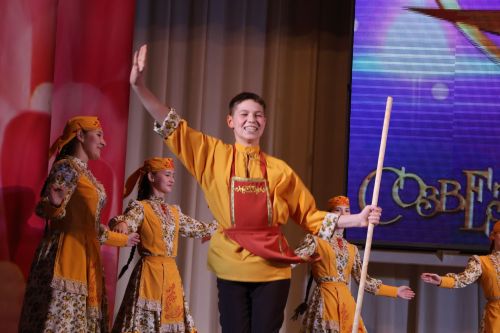 «Йолдызлык-2026»: Актаныш районы мәктәп укучыларының гала-концертыннан безнең репортаж