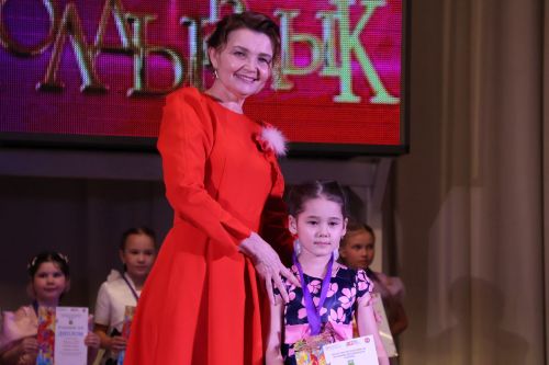 «Йолдызлык-2026»: Актаныш районы мәктәп укучыларының гала-концертыннан безнең репортаж
