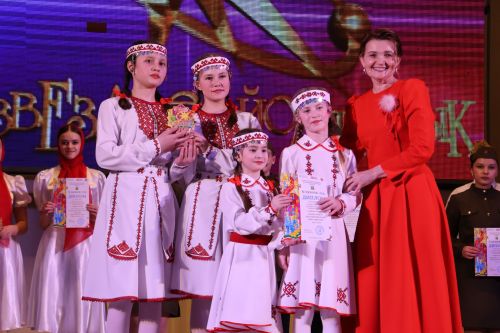 «Йолдызлык-2026»: Актаныш районы мәктәп укучыларының гала-концертыннан безнең репортаж