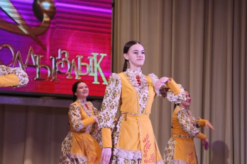 «Йолдызлык-2026»: Актаныш районы мәктәп укучыларының гала-концертыннан безнең репортаж