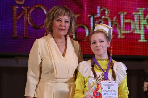 «Йолдызлык-2026»: Актаныш районы мәктәп укучыларының гала-концертыннан безнең репортаж