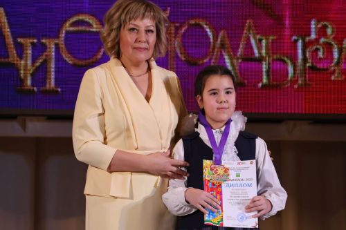 «Йолдызлык-2026»: Актаныш районы мәктәп укучыларының гала-концертыннан безнең репортаж