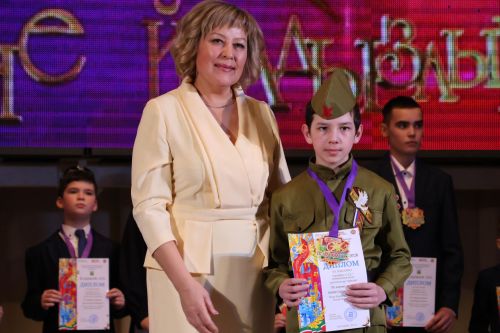«Йолдызлык-2026»: Актаныш районы мәктәп укучыларының гала-концертыннан безнең репортаж