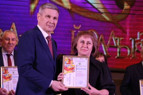 «Йолдызлык-2026»: Актаныш районы мәктәп укучыларының гала-концертыннан безнең репортаж