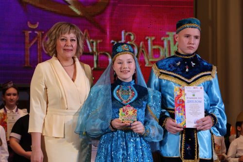 «Йолдызлык-2026»: Актаныш районы мәктәп укучыларының гала-концертыннан безнең репортаж