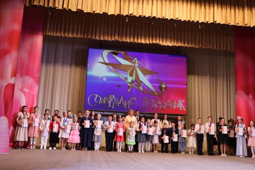 «Йолдызлык-2026»: Актаныш районы мәктәп укучыларының гала-концертыннан безнең репортаж