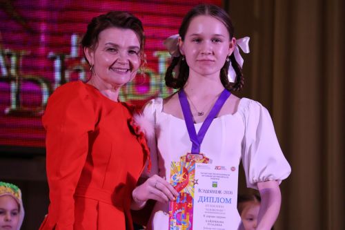 «Йолдызлык-2026»: Актаныш районы мәктәп укучыларының гала-концертыннан безнең репортаж