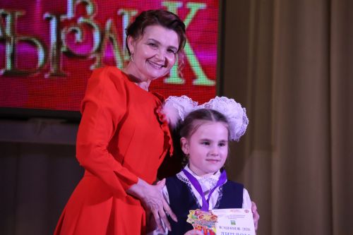 «Йолдызлык-2026»: Актаныш районы мәктәп укучыларының гала-концертыннан безнең репортаж