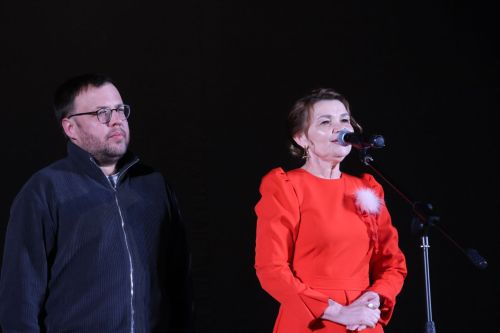 Актаныштагы Театр айлыгында җиңүчеләрне режиссер Александр Долматов тәбрик итте