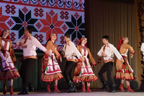 «Агыйдел» дәүләт җыр һәм бию ансамбленең «Җырланмаган әле безнең җыр» концертыннан репортаж