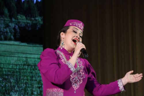 «Агыйдел» дәүләт җыр һәм бию ансамбленең «Җырланмаган әле безнең җыр» концертыннан репортаж