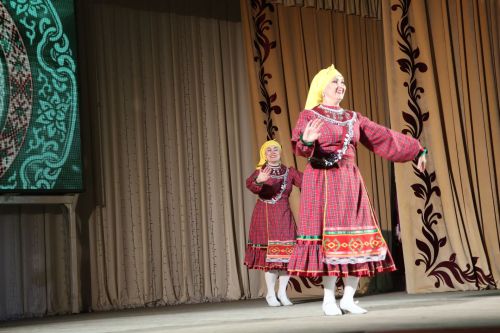 «Агыйдел» дәүләт җыр һәм бию ансамбленең «Җырланмаган әле безнең җыр» концертыннан репортаж