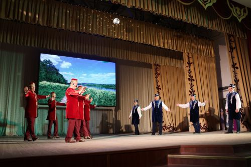 «Агыйдел» дәүләт җыр һәм бию ансамбленең «Җырланмаган әле безнең җыр» концертыннан репортаж