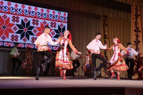 «Агыйдел» дәүләт җыр һәм бию ансамбленең «Җырланмаган әле безнең җыр» концертыннан репортаж