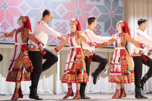 «Агыйдел» дәүләт җыр һәм бию ансамбленең «Җырланмаган әле безнең җыр» концертыннан репортаж