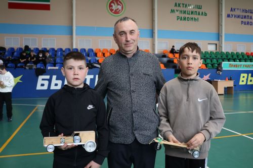 Укучыларыбыз техник иҗатка елдан-ел күбрәк тартыла