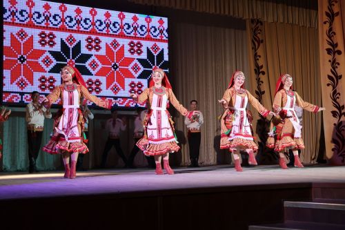 «Агыйдел» дәүләт җыр һәм бию ансамбленең «Җырланмаган әле безнең җыр» концертыннан репортаж