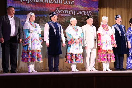 «Агыйдел» дәүләт җыр һәм бию ансамбленең «Җырланмаган әле безнең җыр» концертыннан репортаж