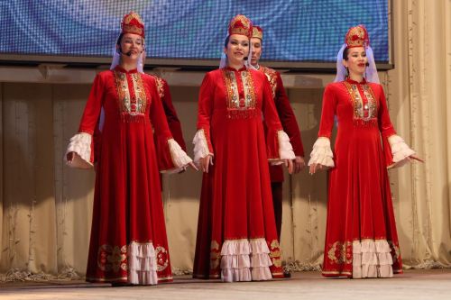 «Агыйдел» дәүләт җыр һәм бию ансамбленең «Җырланмаган әле безнең җыр» концертыннан репортаж