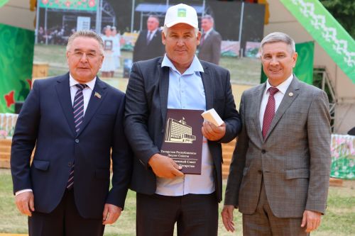 Сабантуй – хезмәт батырларын данлау бәйрәме!