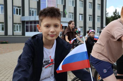 Россия флагы астында – бердәм без: Актанышта бәйрәм велойөреше
