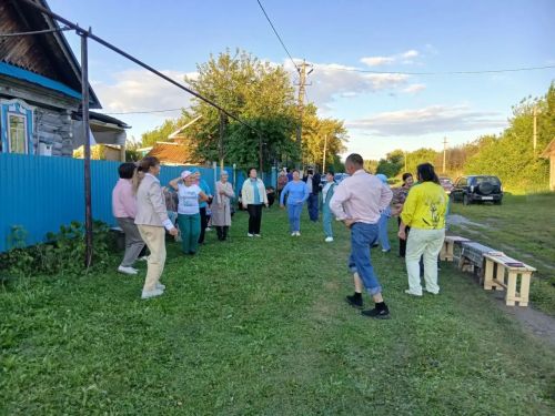 Каенлыкта авылдашлар очрашты