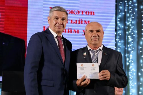 50дән артык мәгариф хезмәткәре лаеклы бүләкләрен алды
