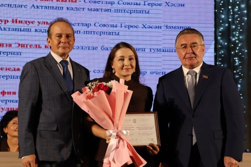 50дән артык мәгариф хезмәткәре лаеклы бүләкләрен алды