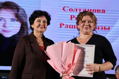 50дән артык мәгариф хезмәткәре лаеклы бүләкләрен алды