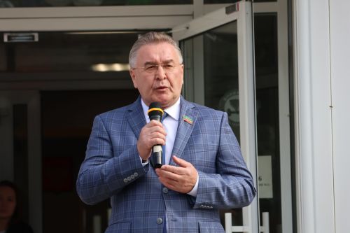 115 еллык тарихы булган Актанышның 1 нче санлы мәктәбендә беренче кыңгырау чыңлады