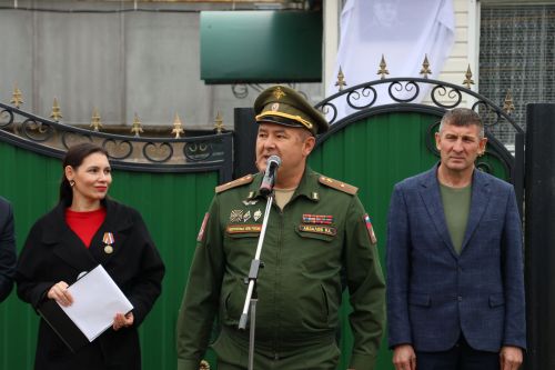 Актанышта махсус хәрби операция батыры Нияз Фәррахов истәлегенә Хәтер тактасы куелды