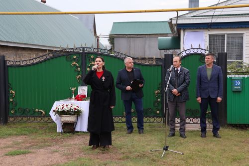 Актанышта махсус хәрби операция батыры Нияз Фәррахов истәлегенә Хәтер тактасы куелды