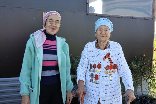 Агыйдел буенда буыннарны бәйләгән «Дан аллеясы»на нигез салдылар