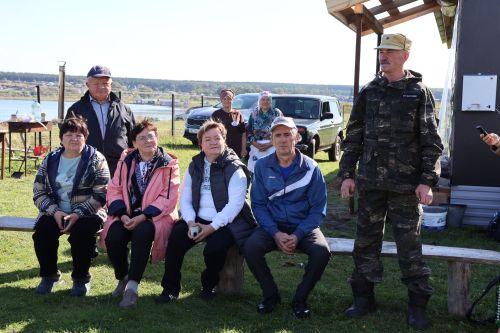 Агыйдел буенда буыннарны бәйләгән «Дан аллеясы»на нигез салдылар