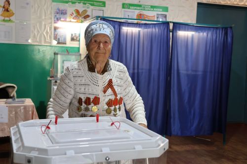 96 яшьлек сайлаучы Гөлгенә Хәйбуллина: «Илләр тыныч булсын иде»