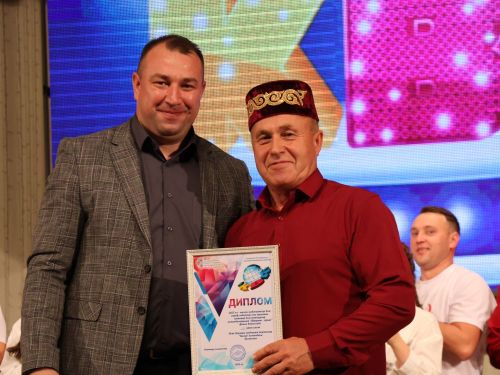 «Шаярыш-ярыш» КВН уенының быелгы җиңүчесе- Пучы командасы