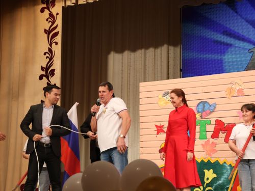 «Шаярыш-ярыш» КВН уенының быелгы җиңүчесе- Пучы командасы