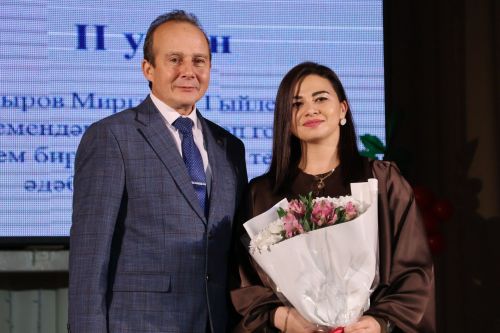 Укытучылар көненә багышланган тантанадан фоторепортаж