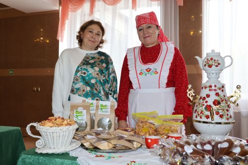 Укытучылар көненә багышланган тантанадан фоторепортаж