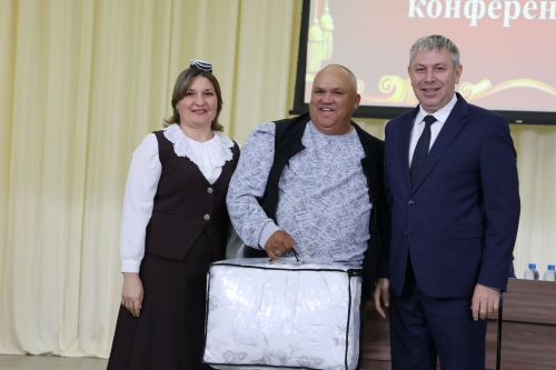Яңа Әлемдә мәдәният хезмәткәрләре конференциясеннән фоторепортаж