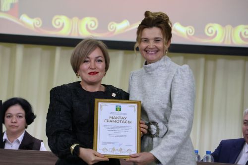 Яңа Әлемдә мәдәният хезмәткәрләре конференциясеннән фоторепортаж