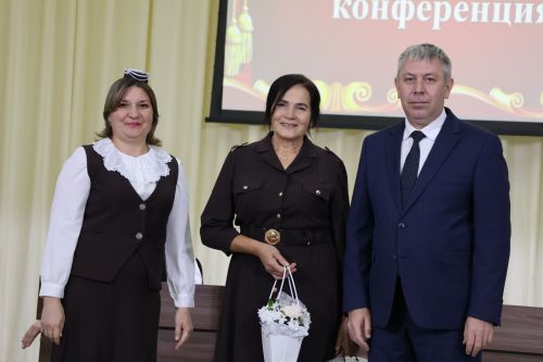 Яңа Әлемдә мәдәният хезмәткәрләре конференциясеннән фоторепортаж