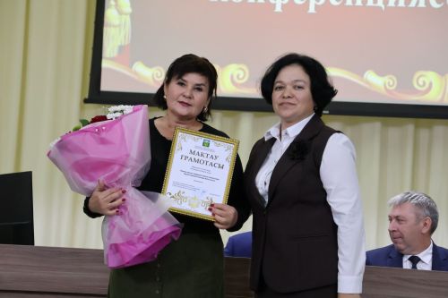 Яңа Әлемдә мәдәният хезмәткәрләре конференциясеннән фоторепортаж