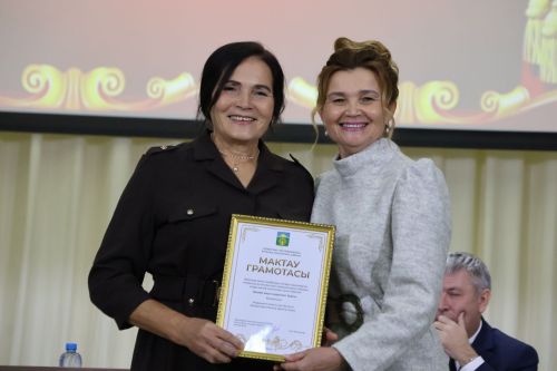 Яңа Әлемдә мәдәният хезмәткәрләре конференциясеннән фоторепортаж