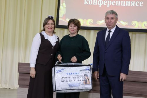 Яңа Әлемдә мәдәният хезмәткәрләре конференциясеннән фоторепортаж