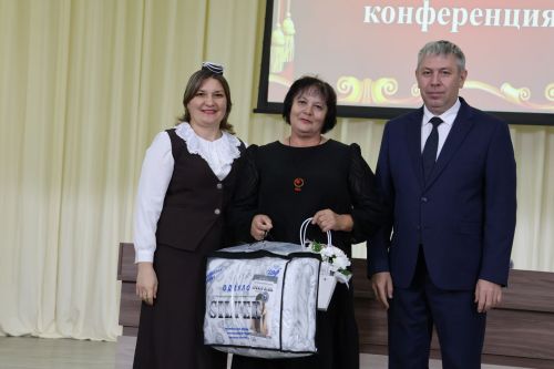 Яңа Әлемдә мәдәният хезмәткәрләре конференциясеннән фоторепортаж
